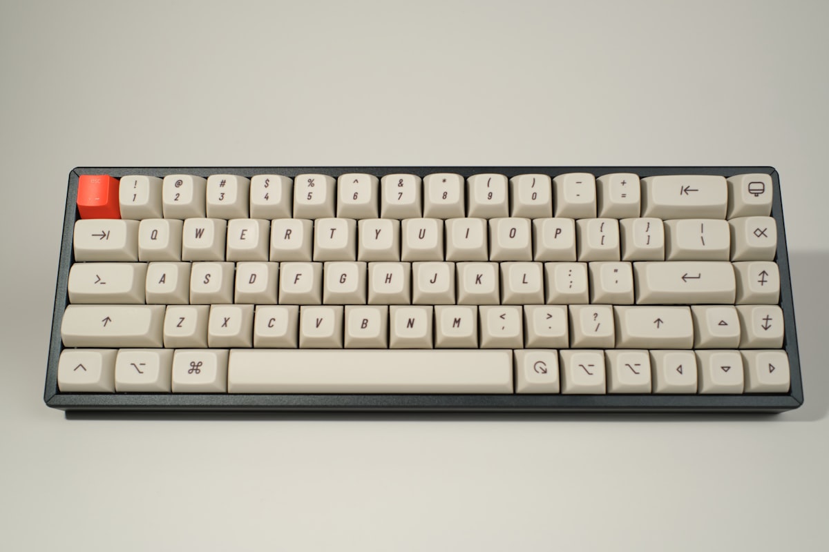 モバイルアクセサリー
